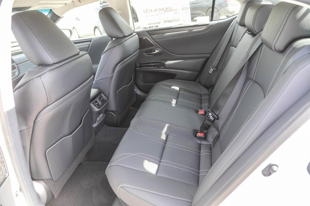 new 2025 Lexus ES 300h car, priced at $53,126