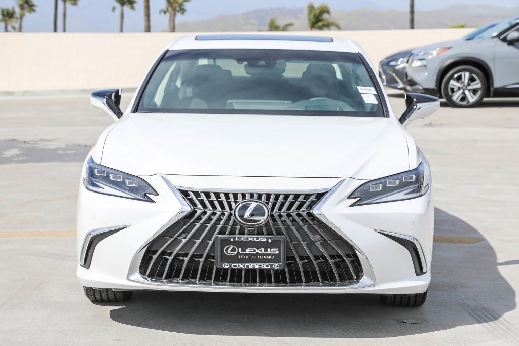 new 2025 Lexus ES 300h car, priced at $53,126