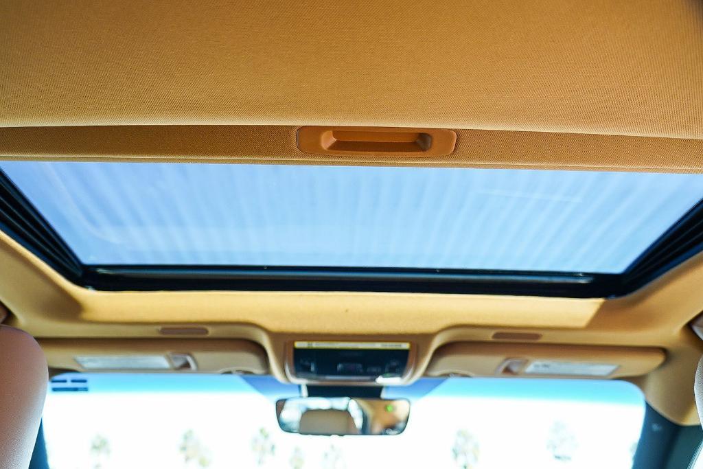 new 2025 Lexus ES 350 car, priced at $41,859