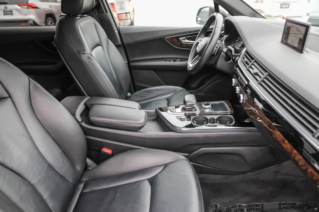 used 2019 Audi Q7 car, priced at $19,990