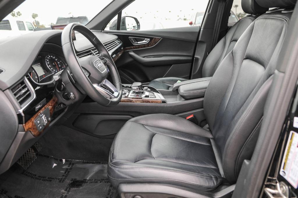used 2019 Audi Q7 car, priced at $19,990