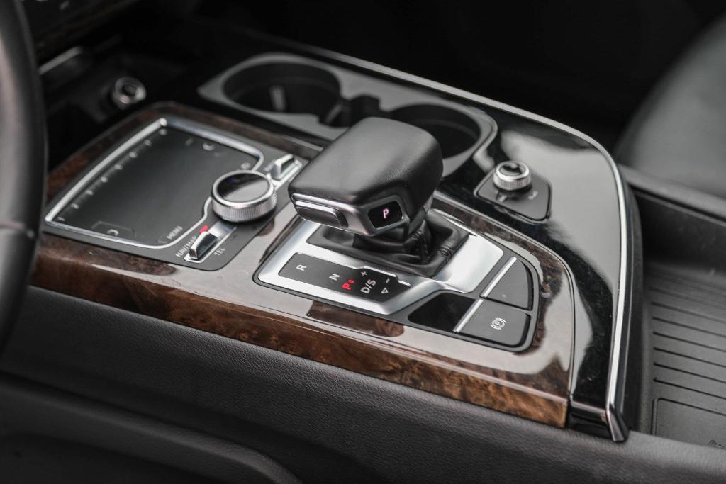 used 2019 Audi Q7 car, priced at $19,990