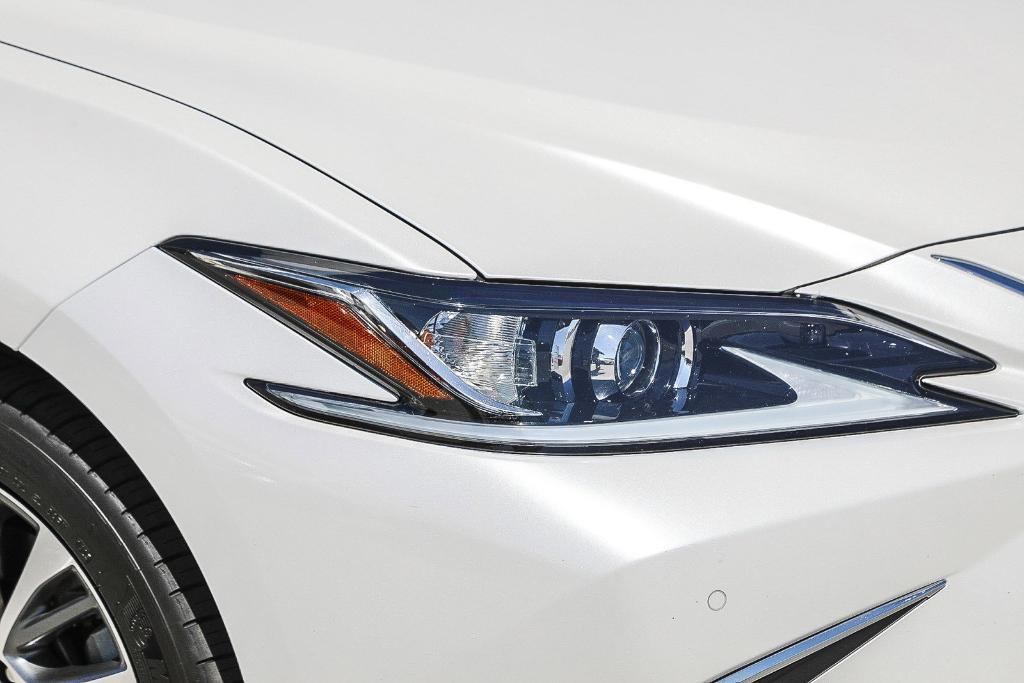 used 2021 Lexus ES 350 car, priced at $29,995