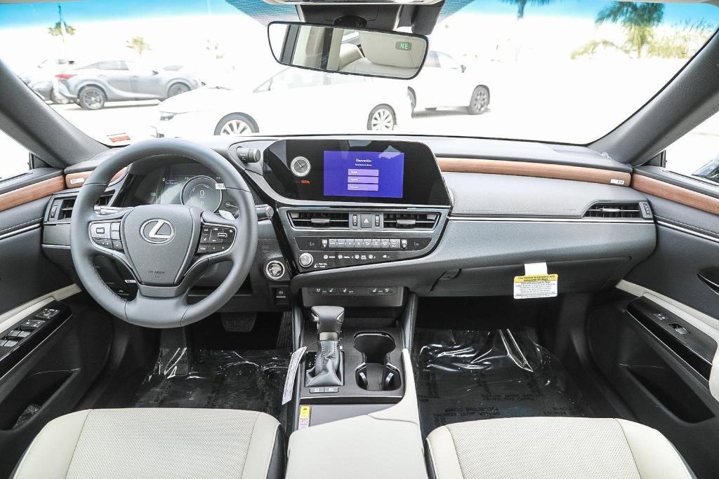 new 2025 Lexus ES 300h car, priced at $49,314
