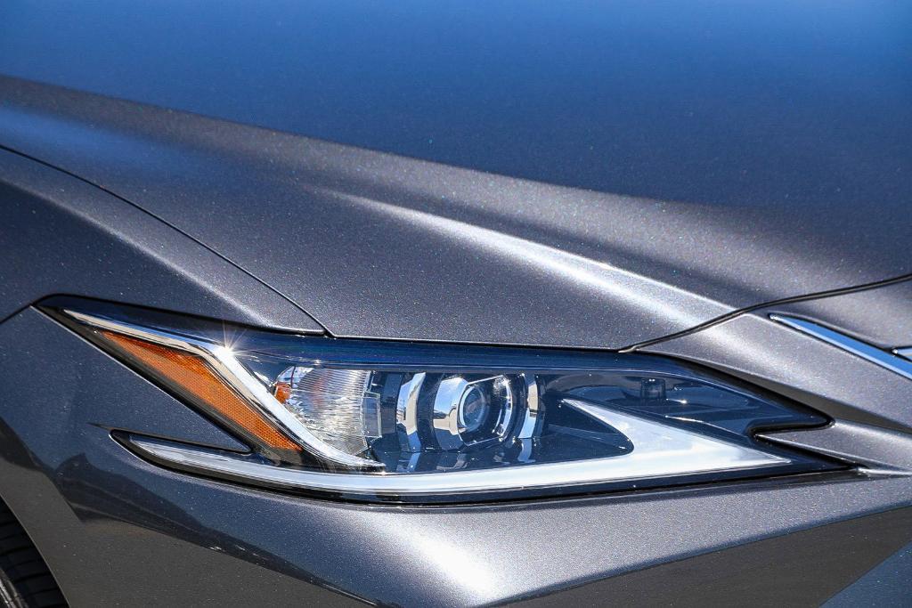 used 2025 Lexus ES 350 car, priced at $41,995