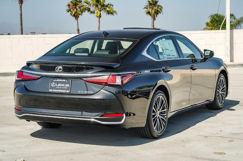new 2025 Lexus ES 300h car, priced at $47,795