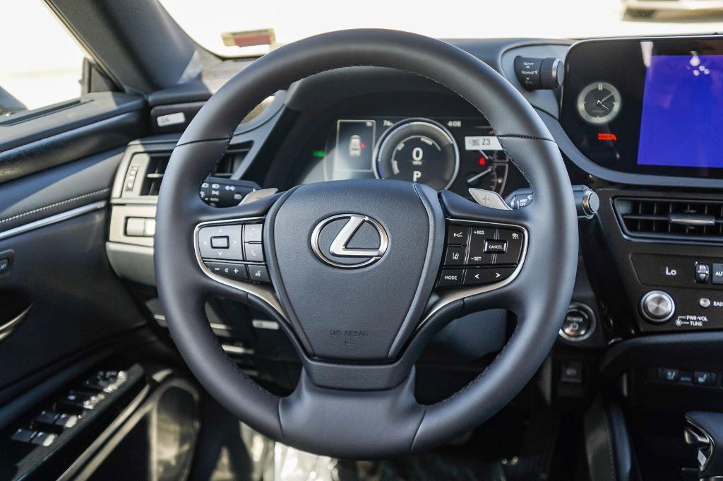 new 2025 Lexus ES 300h car, priced at $47,795