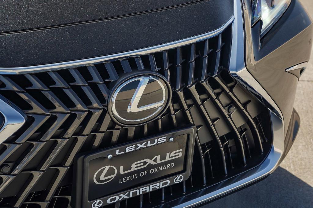 new 2025 Lexus ES 300h car, priced at $47,795
