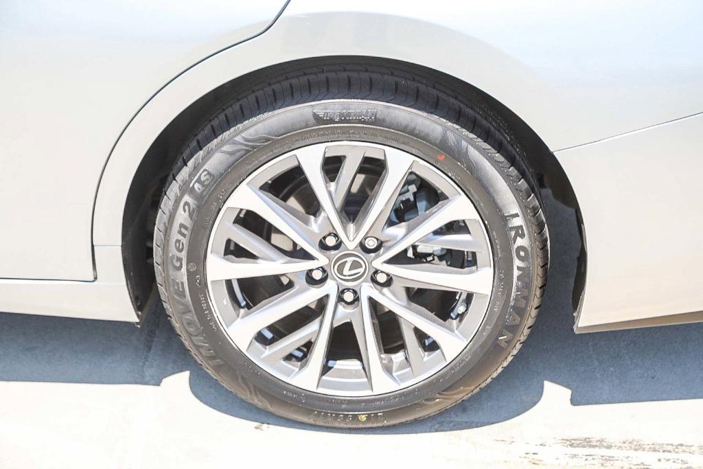used 2023 Lexus ES 350 car, priced at $34,800