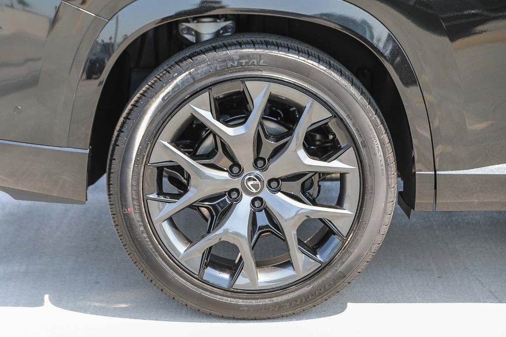 new 2025 Lexus TX 500h car, priced at $74,513