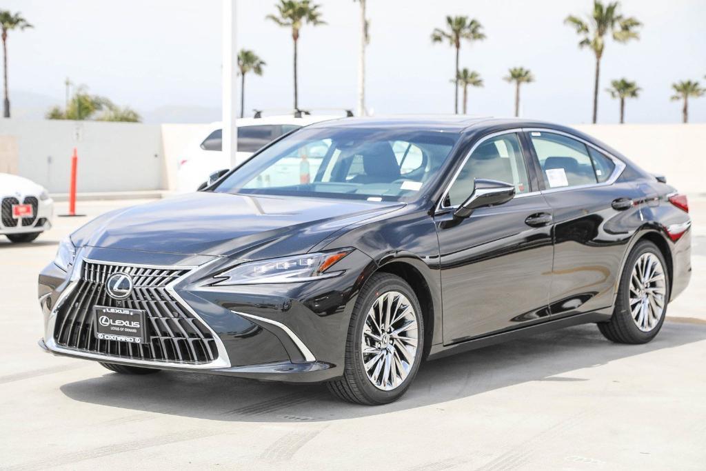 new 2025 Lexus ES 300h car, priced at $52,666