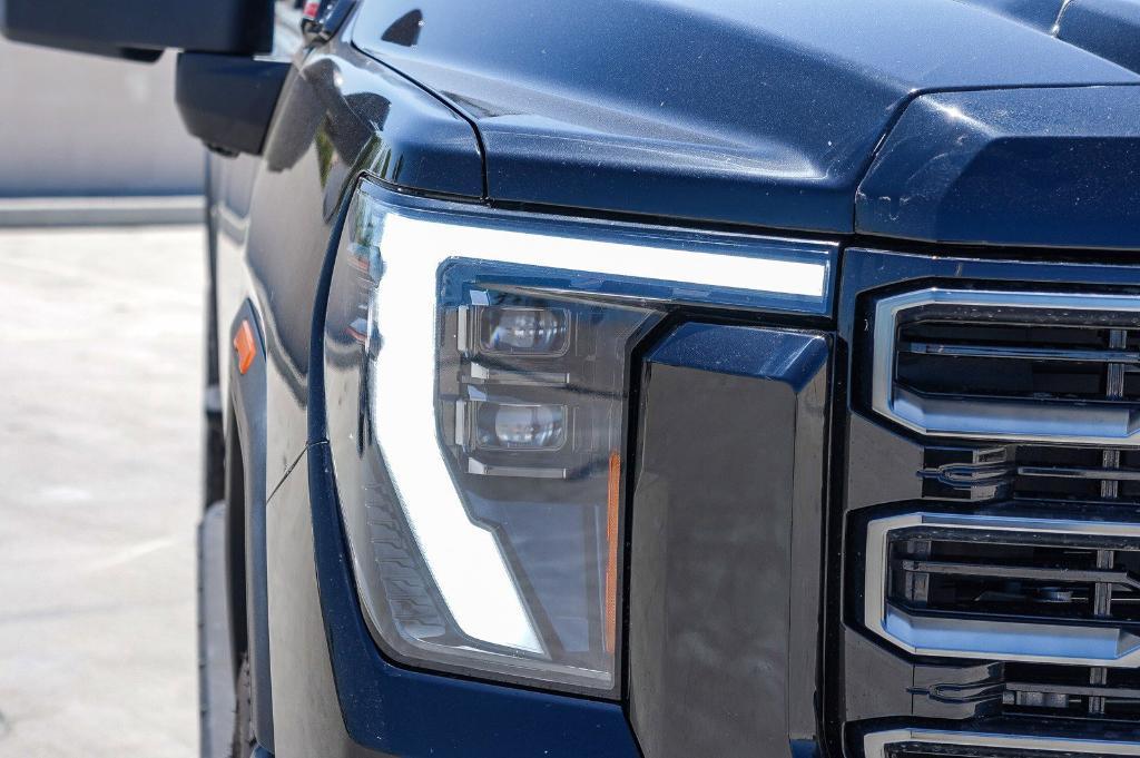 used 2024 GMC Sierra 2500 car, priced at $75,995