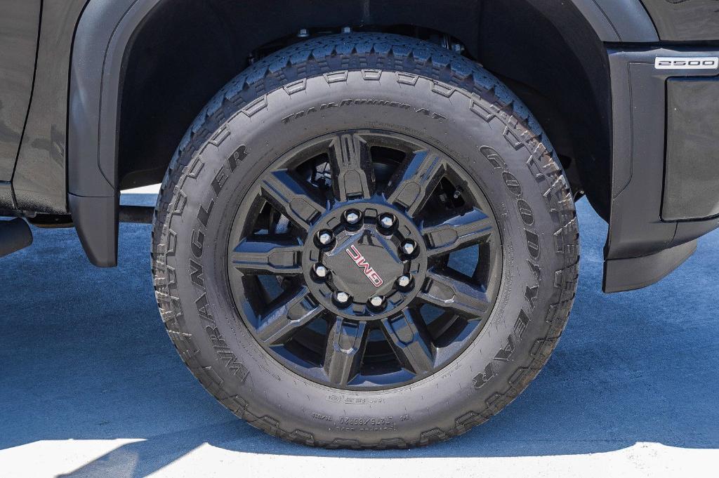 used 2024 GMC Sierra 2500 car, priced at $75,995