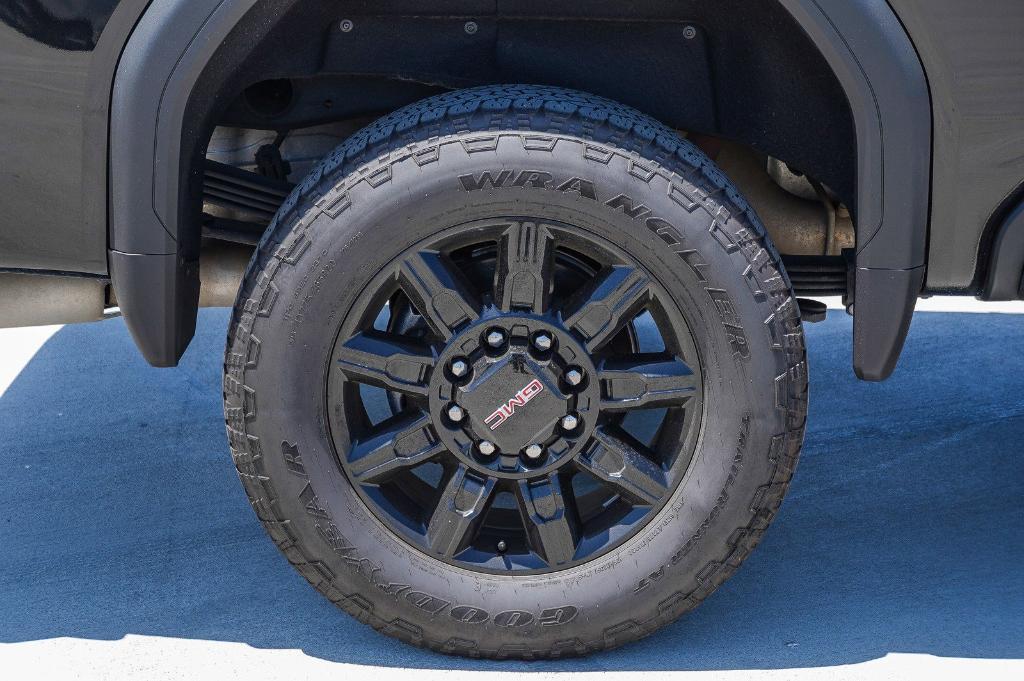 used 2024 GMC Sierra 2500 car, priced at $75,995