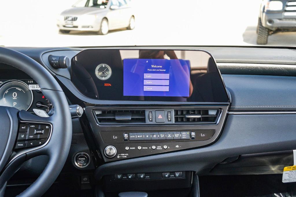 new 2025 Lexus ES 300h car, priced at $46,306