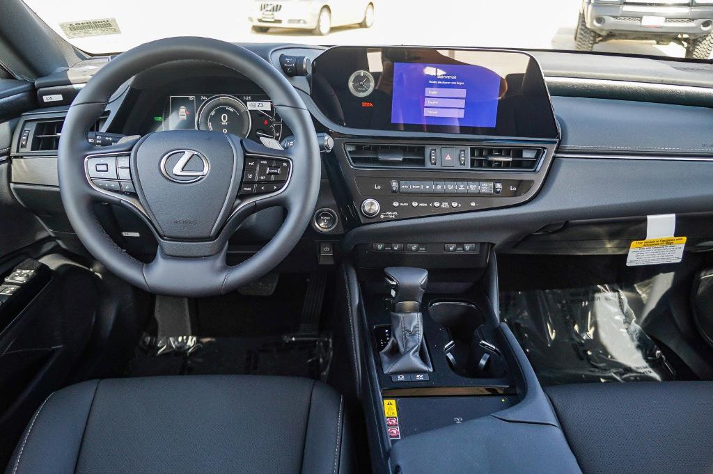 new 2025 Lexus ES 300h car, priced at $46,306
