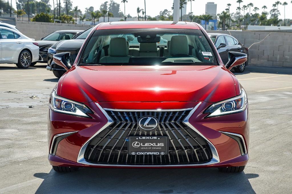 new 2025 Lexus ES 300h car, priced at $47,461