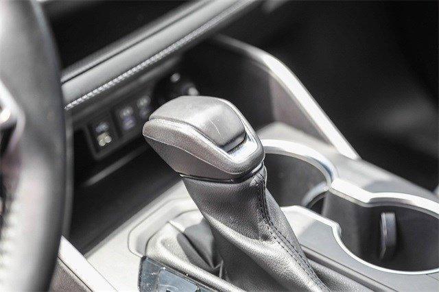 used 2022 Toyota Highlander car, priced at $31,995