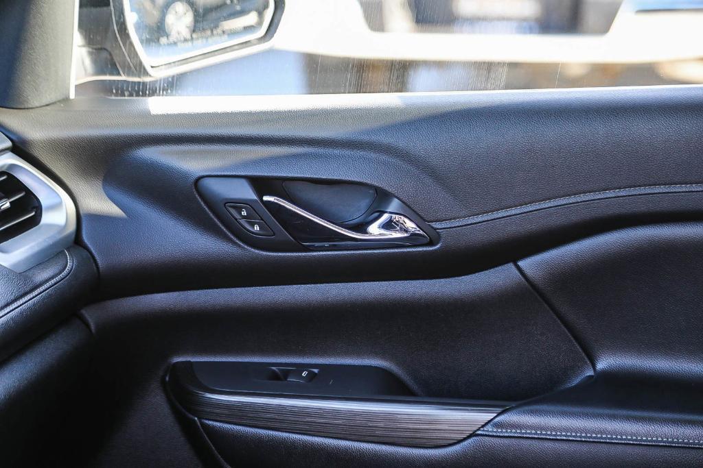 used 2019 GMC Acadia car, priced at $18,995