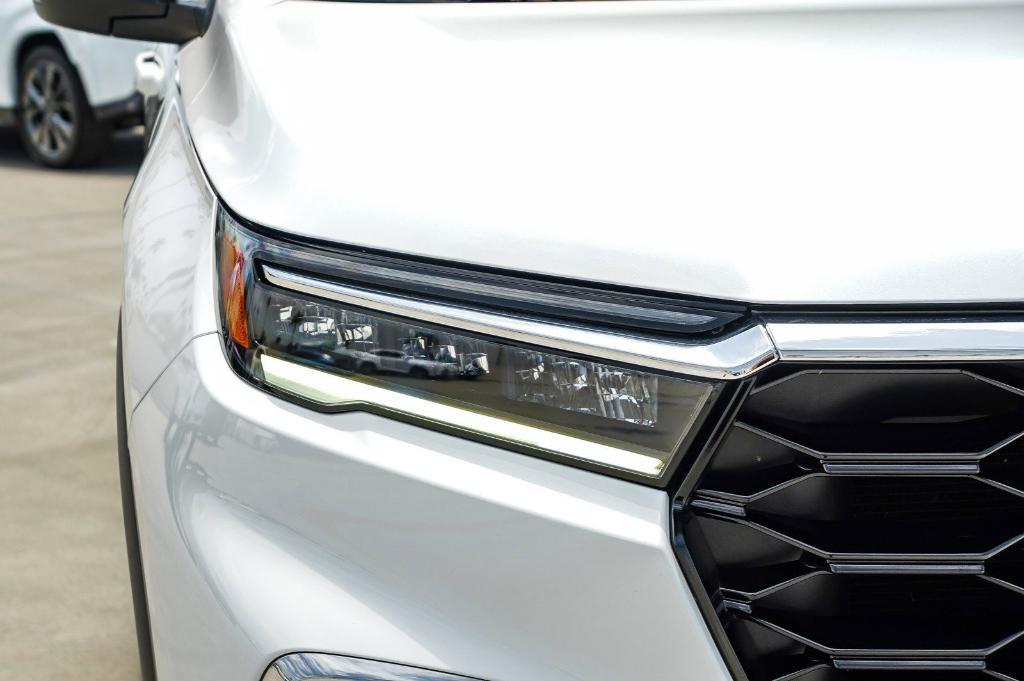 used 2023 Honda Pilot car, priced at $39,995