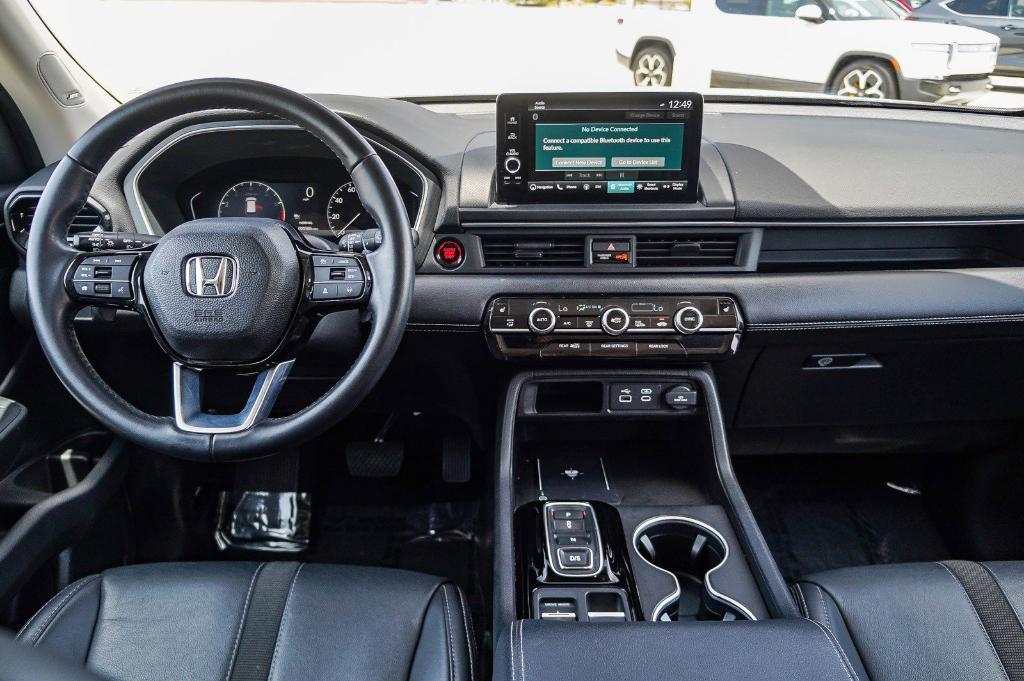 used 2023 Honda Pilot car, priced at $39,995