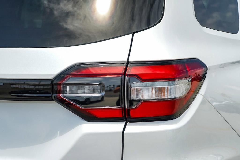 used 2023 Honda Pilot car, priced at $39,995
