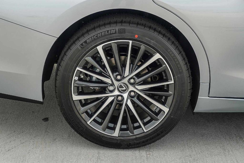 new 2025 Lexus ES 350 car, priced at $47,257