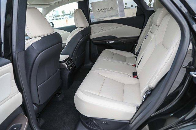 new 2025 Lexus RX 350h car, priced at $68,339
