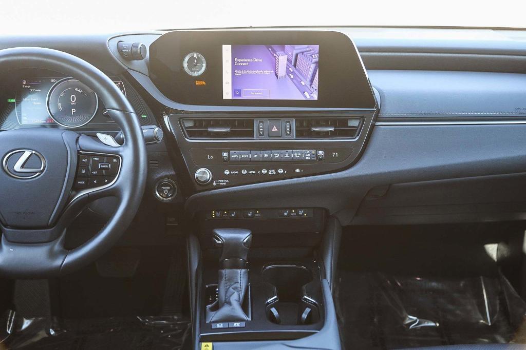 used 2024 Lexus ES 300h car, priced at $37,990