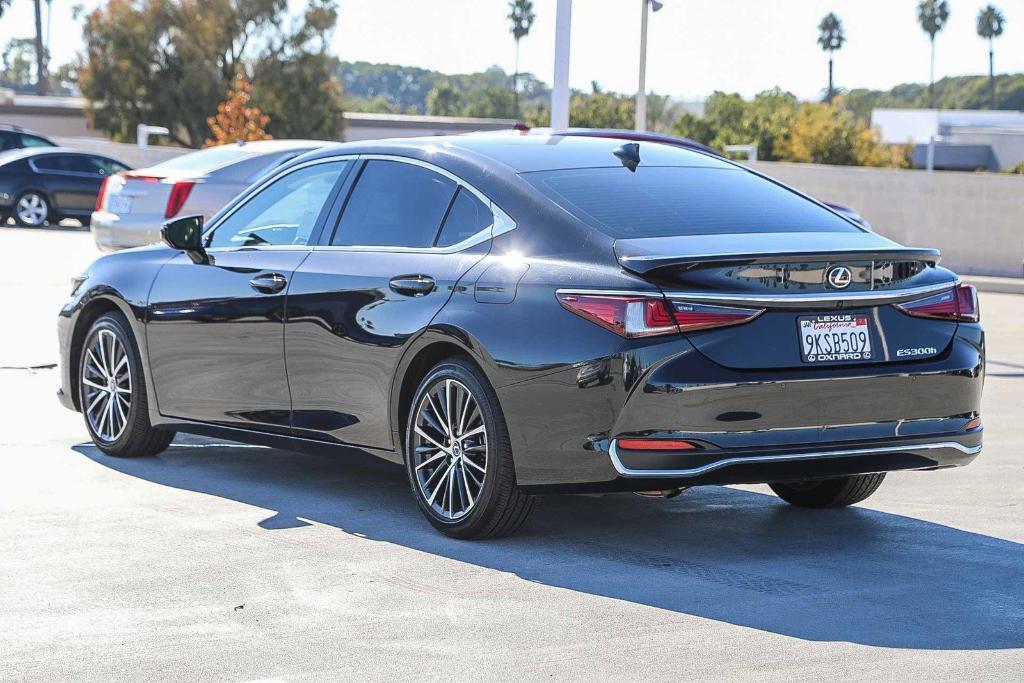 used 2024 Lexus ES 300h car, priced at $37,990