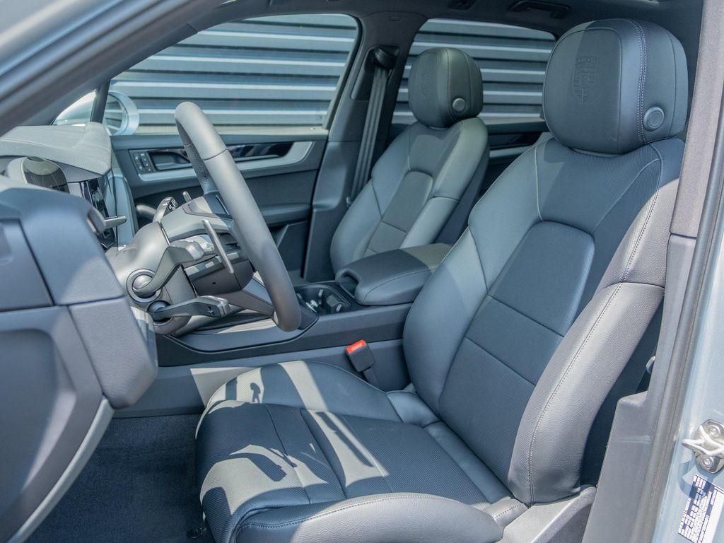 new 2025 Porsche Cayenne car, priced at $99,955