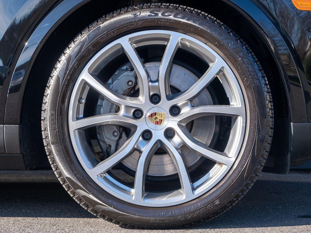 used 2020 Porsche Cayenne car, priced at $57,991