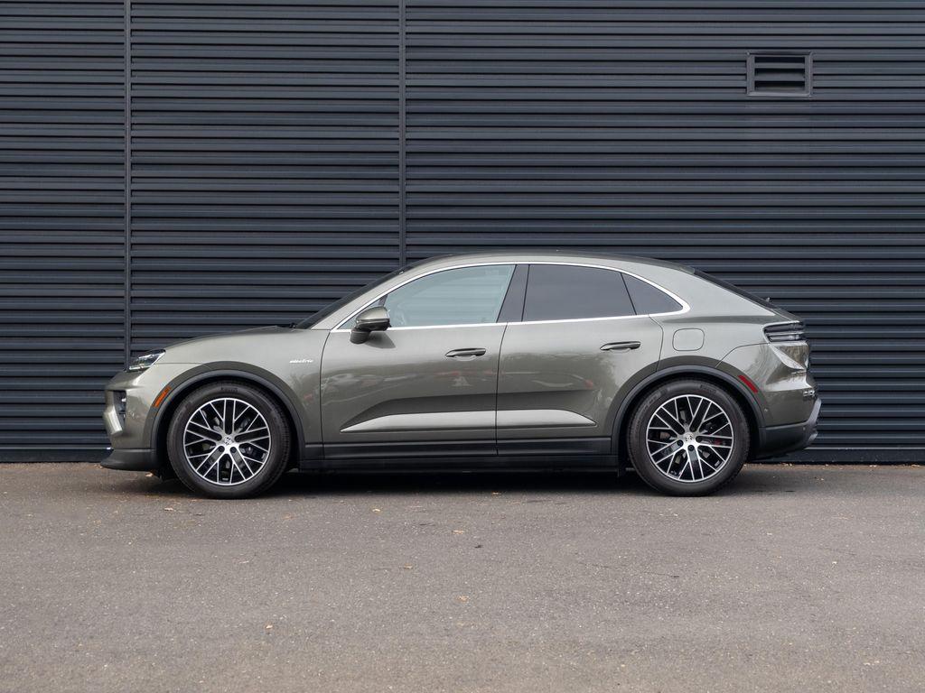 used 2025 Porsche Macan car