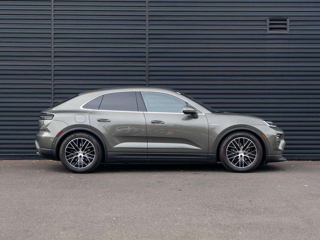 used 2025 Porsche Macan car