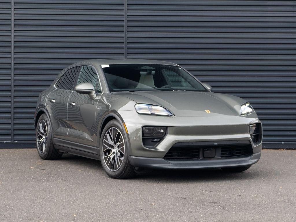 used 2025 Porsche Macan car
