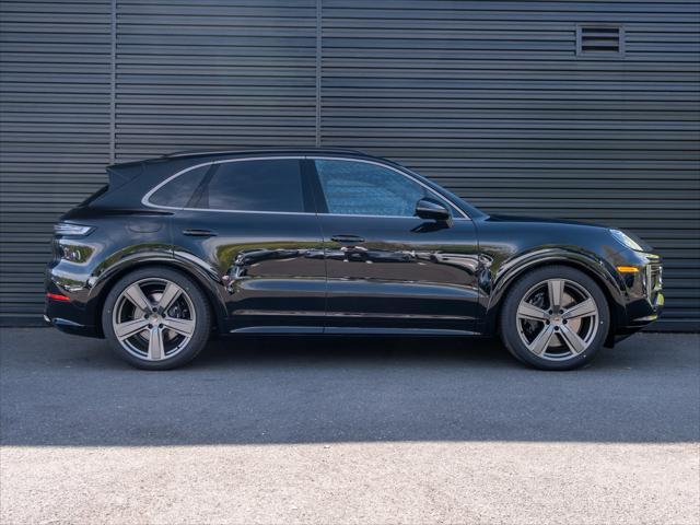 used 2025 Porsche Cayenne E-Hybrid car, priced at $175,995