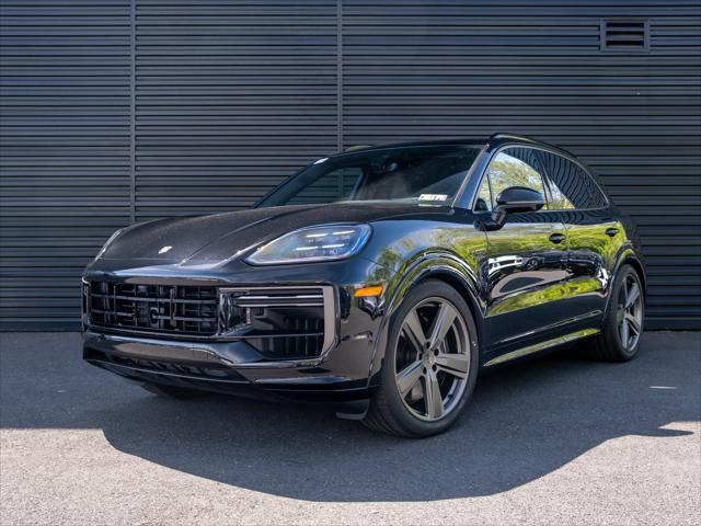 used 2025 Porsche Cayenne E-Hybrid car, priced at $175,995