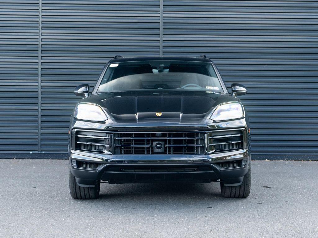 new 2025 Porsche Cayenne car, priced at $131,085