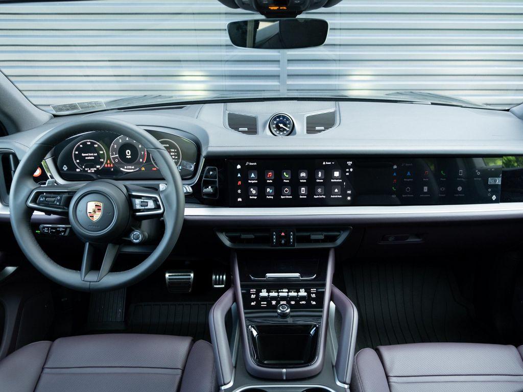 new 2025 Porsche Cayenne car, priced at $131,085