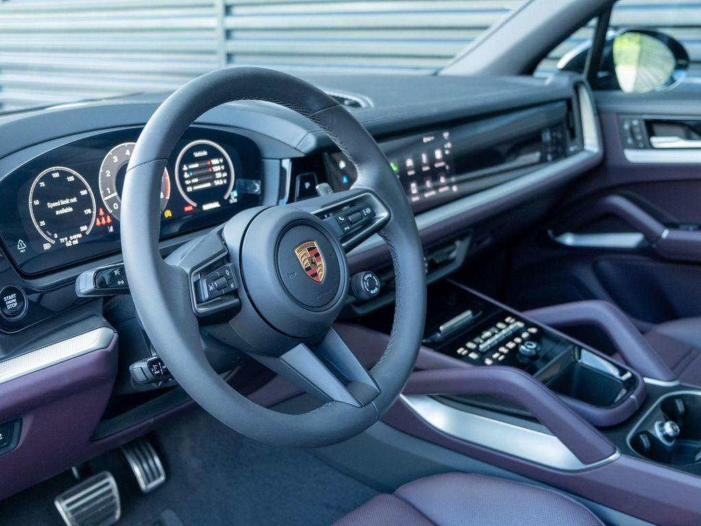 new 2025 Porsche Cayenne car, priced at $131,085