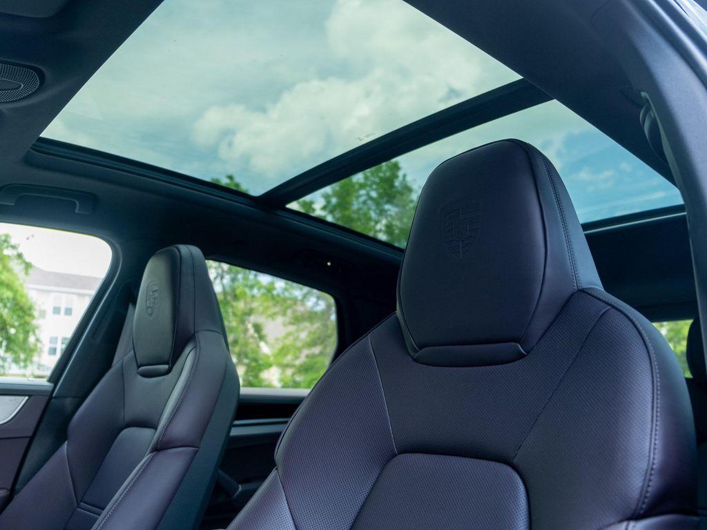 new 2025 Porsche Cayenne car, priced at $131,085
