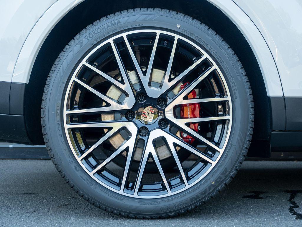 new 2026 Porsche Cayenne car, priced at $133,570