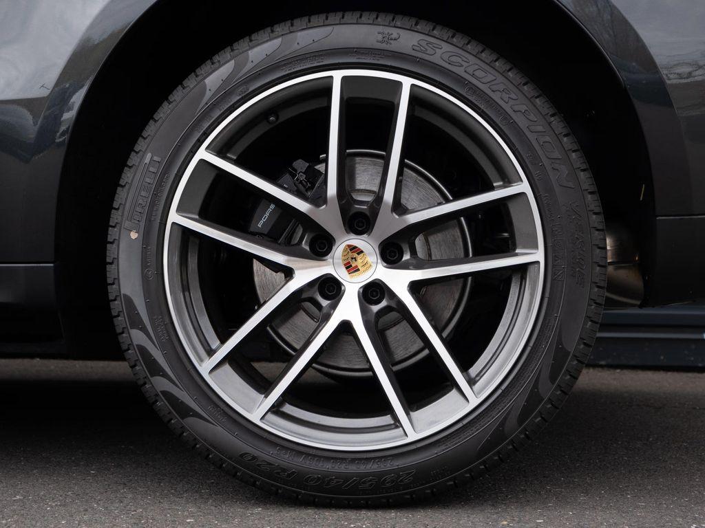used 2025 Porsche Macan car