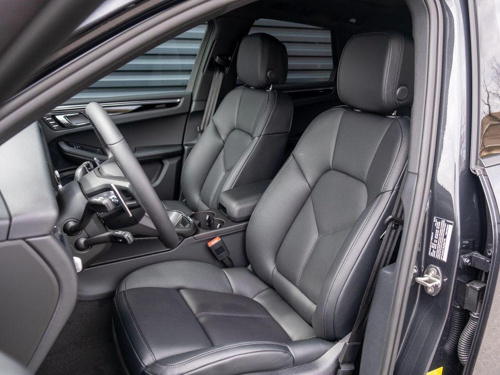 used 2025 Porsche Macan car