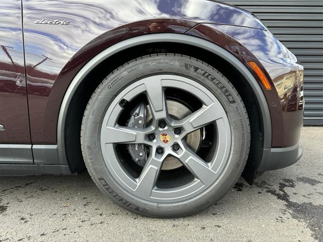 used 2025 Porsche Macan car, priced at $94,965