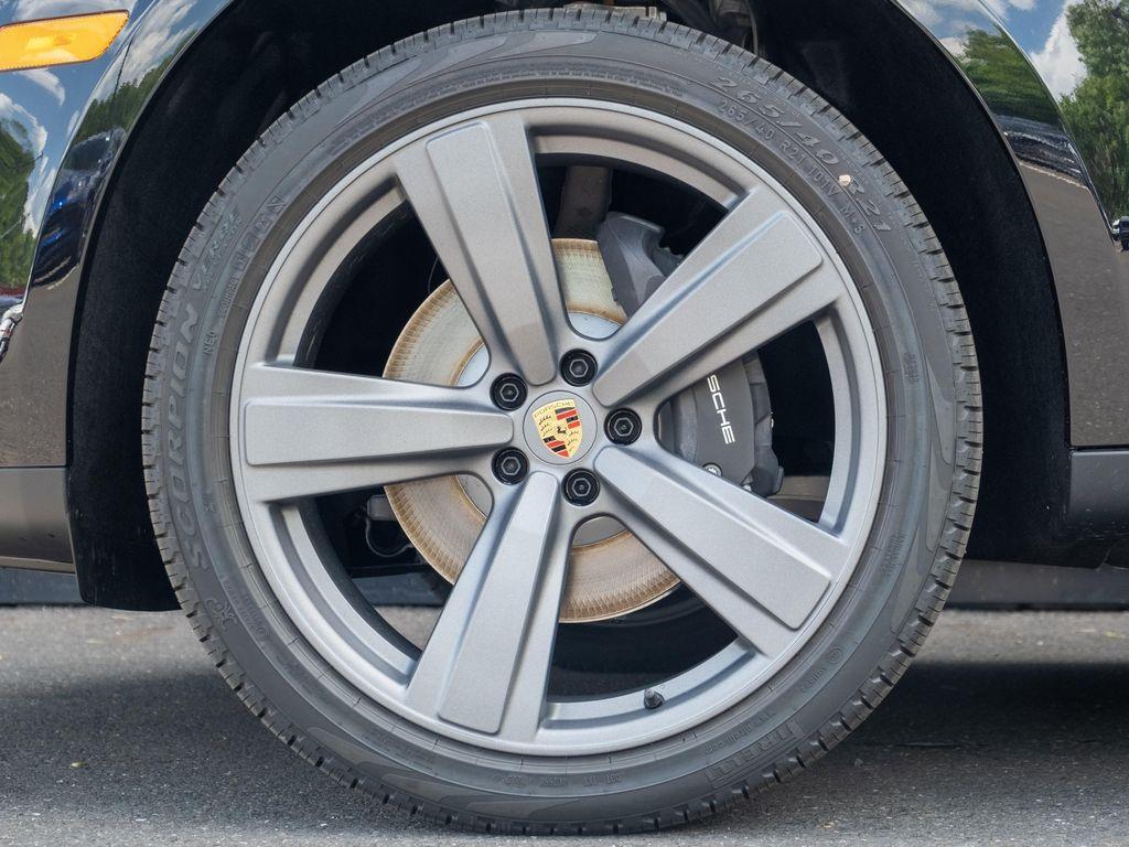 used 2025 Porsche Macan car