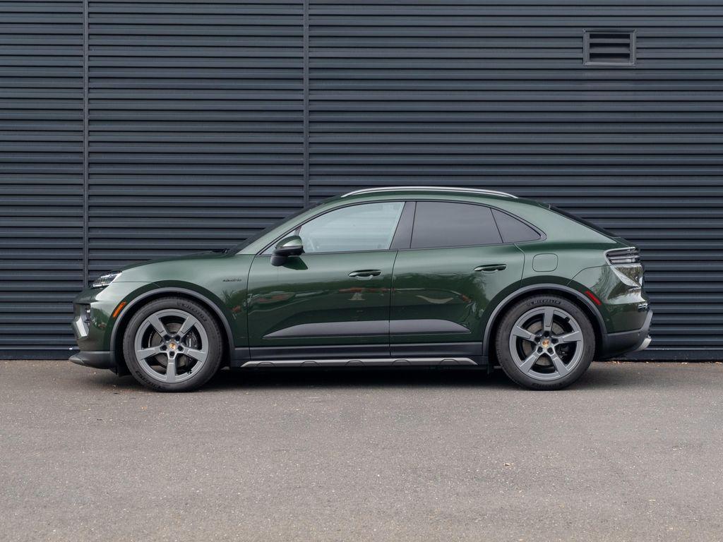new 2025 Porsche Macan car