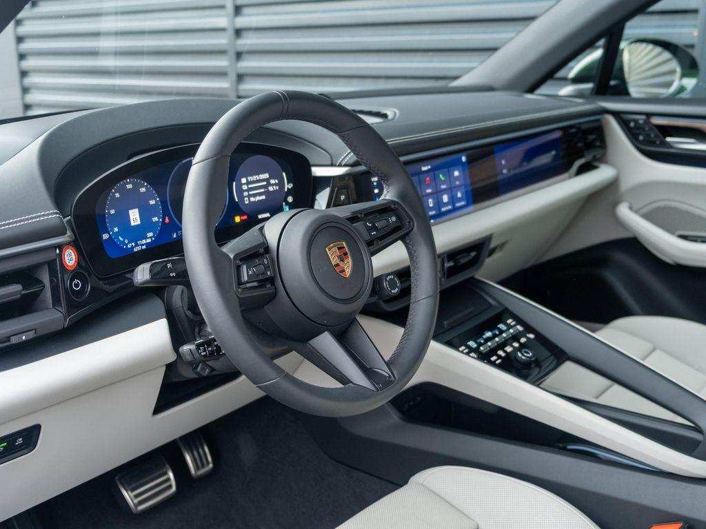 new 2025 Porsche Macan car