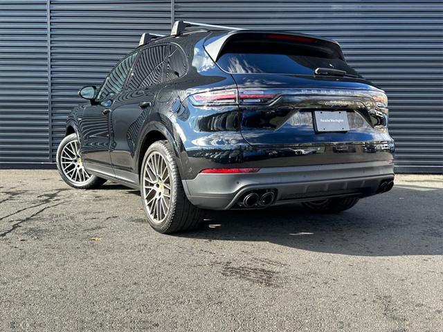 used 2023 Porsche Cayenne E-Hybrid car, priced at $80,995