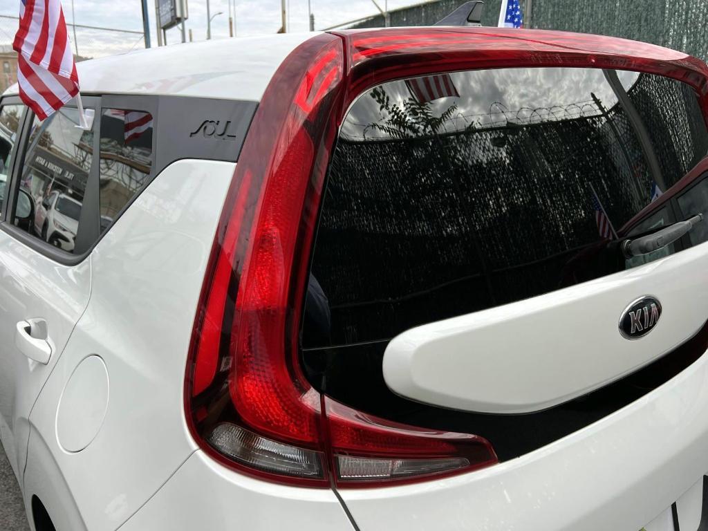 used 2021 Kia Soul car, priced at $13,588